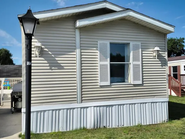 3302 Lassie Dr #135, Alma, MI 48801