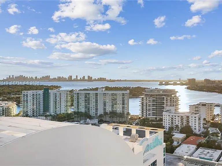 6899 Collins Avenue Cu #2208 — Photo 25
