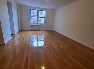 143-05 41st Ave #4W, Flushing, NY 11354