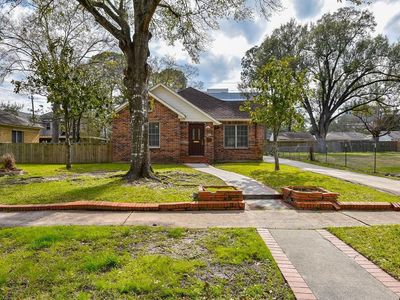 1928 Canterbury St, Houston, TX, 77030