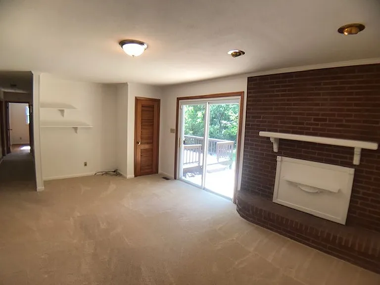 6909 Justice Dr — Photo 11