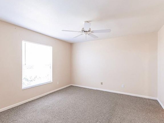 5th image of 1344 Derbyshire Ct APT 103