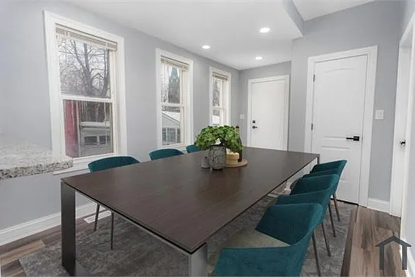 131 E 117th Pl — Photo 6