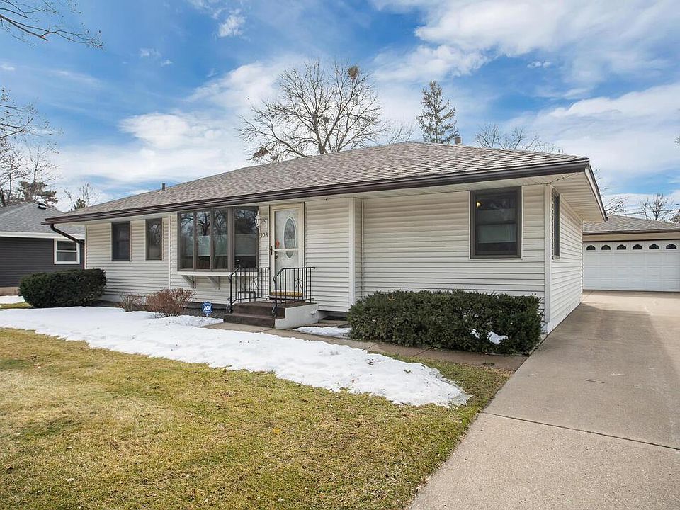 1st image of 108 97th Ave NE