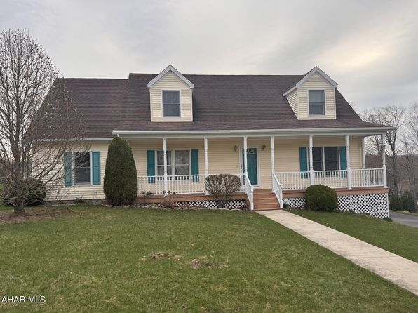 247 Hemlock Dr, Portage, PA 15946