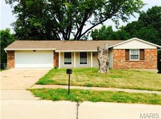 2637 Midland Ridge Dr, Saint Louis, MO 63114