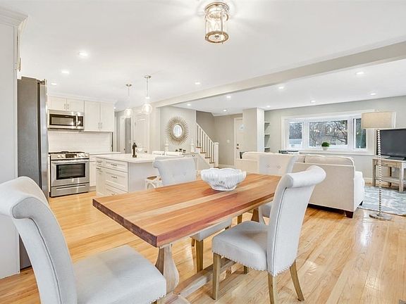 3rd image of 7 Coolidge Ave