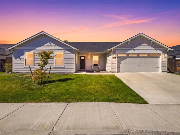832 W 29th Pl, Kennewick, WA 99337