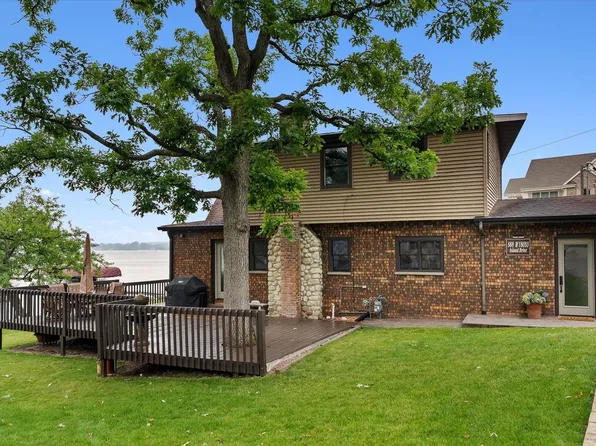 S68W18053 Island DRIVE, Muskego, WI 53150