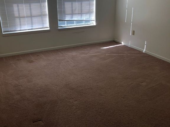 3rd image of 107 Skyview Dr #2