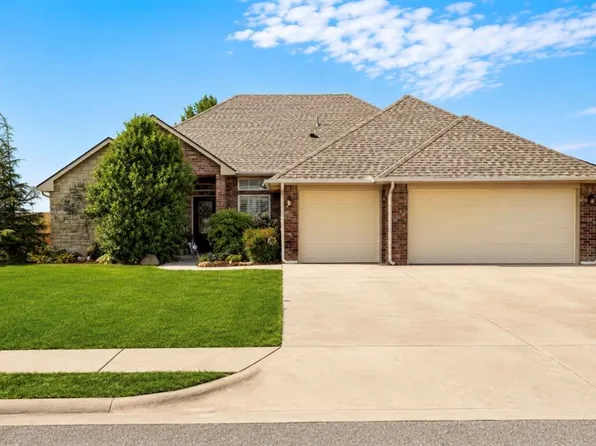 106 Southpointe Ave, Tuttle, OK 73089