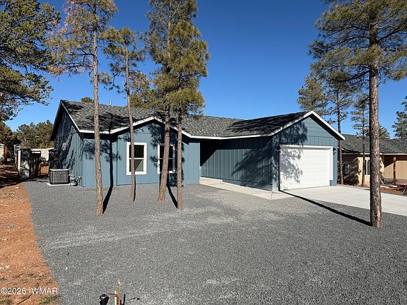 3rd image of 241 W White Fir Dr