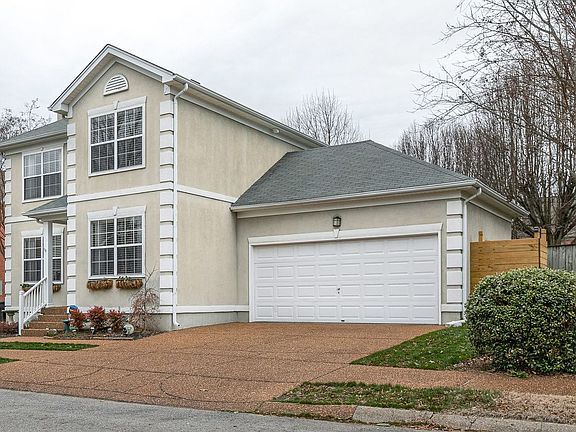 3rd image of 1261 Summer Haven Cir