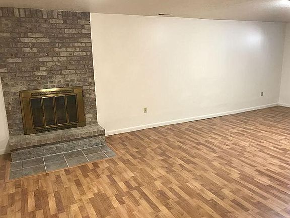 family/dining/kitchen