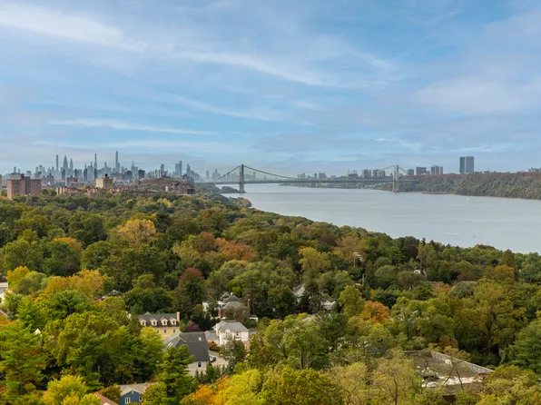 5700 Arlington Avenue image 9 of 23