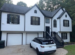 427 Rockingham Ln, Woodstock, GA 30189