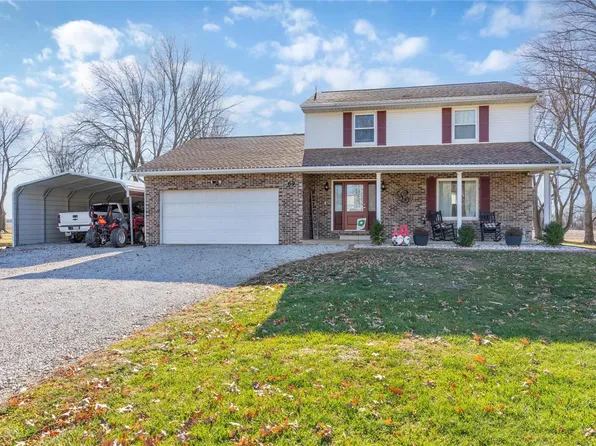 69 Linden Ln, Medora, IL 62063