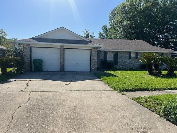 2nd image of 2124 Colonial Dr