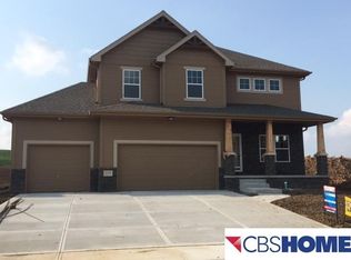 12128 Montauk Dr, Papillion, NE 68046