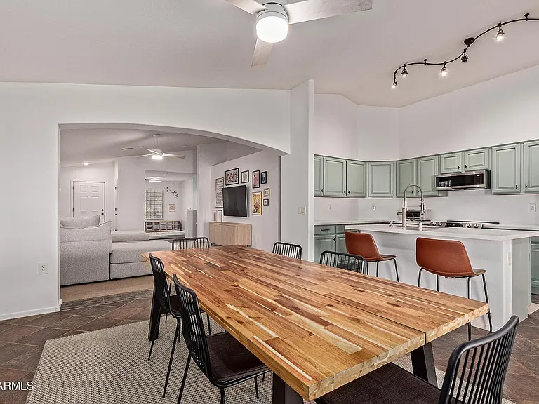 15864 W Anasazi St — Photo 13