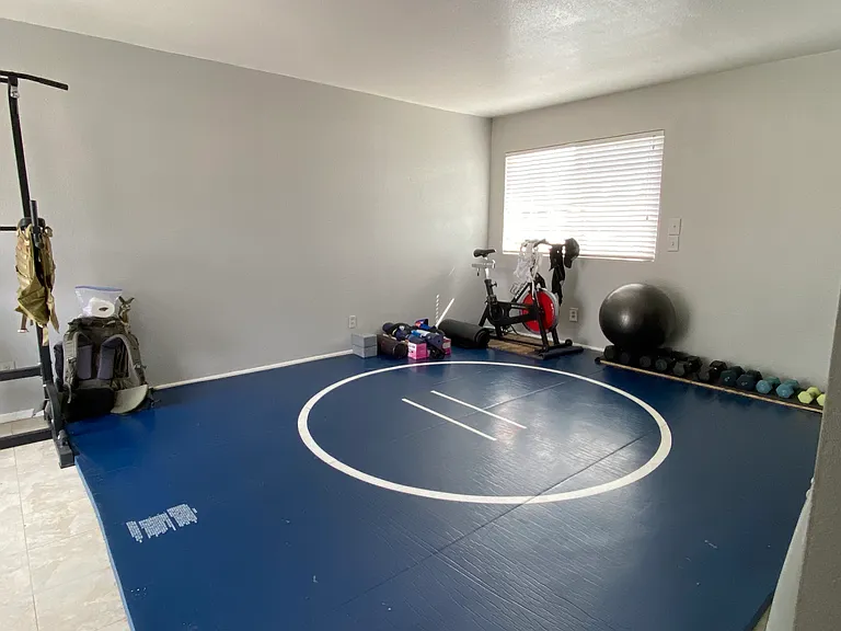 33 Olive Way — Photo 19