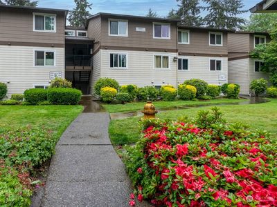 12617 NE 130th Way #E304, Kirkland, WA, 98034
