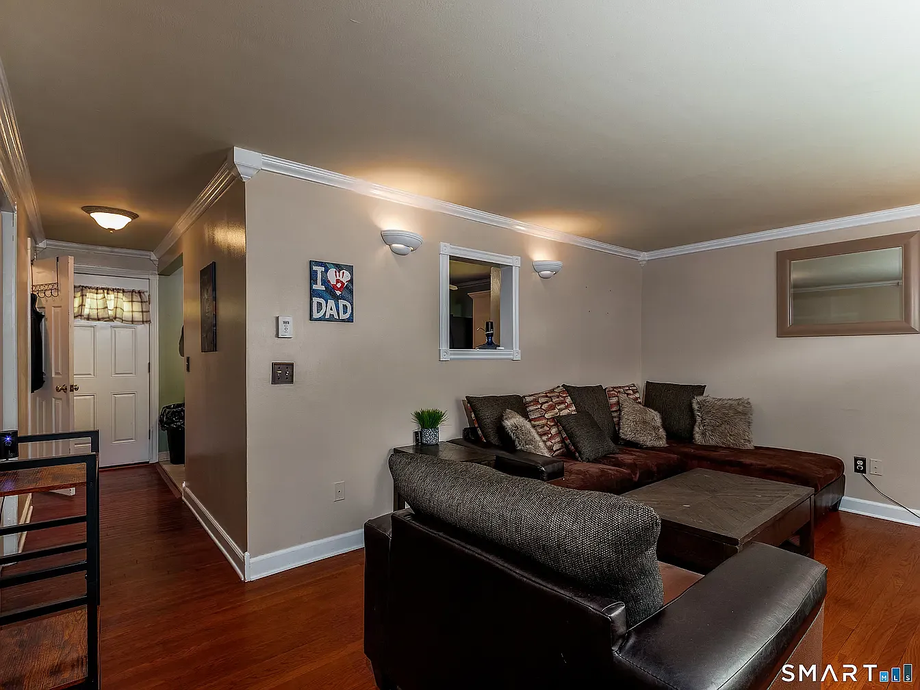 2 bed, 1.5 bath, 1145 sqft, $2,250 — Photo 4