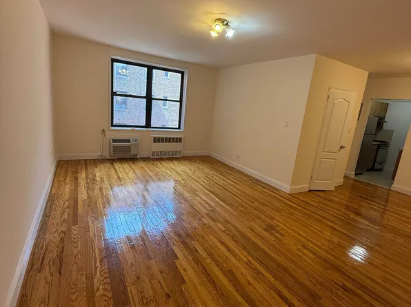 6510 108th St APT 5K, Flushing, NY 11375