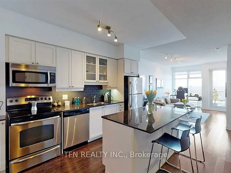 2191 Yonge St #4101 — Photo 5
