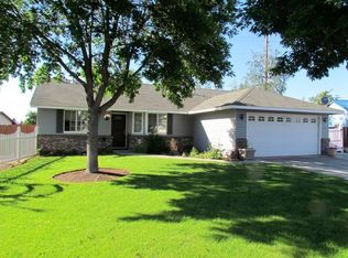 835 SW 25th Ct, Redmond, OR 97756