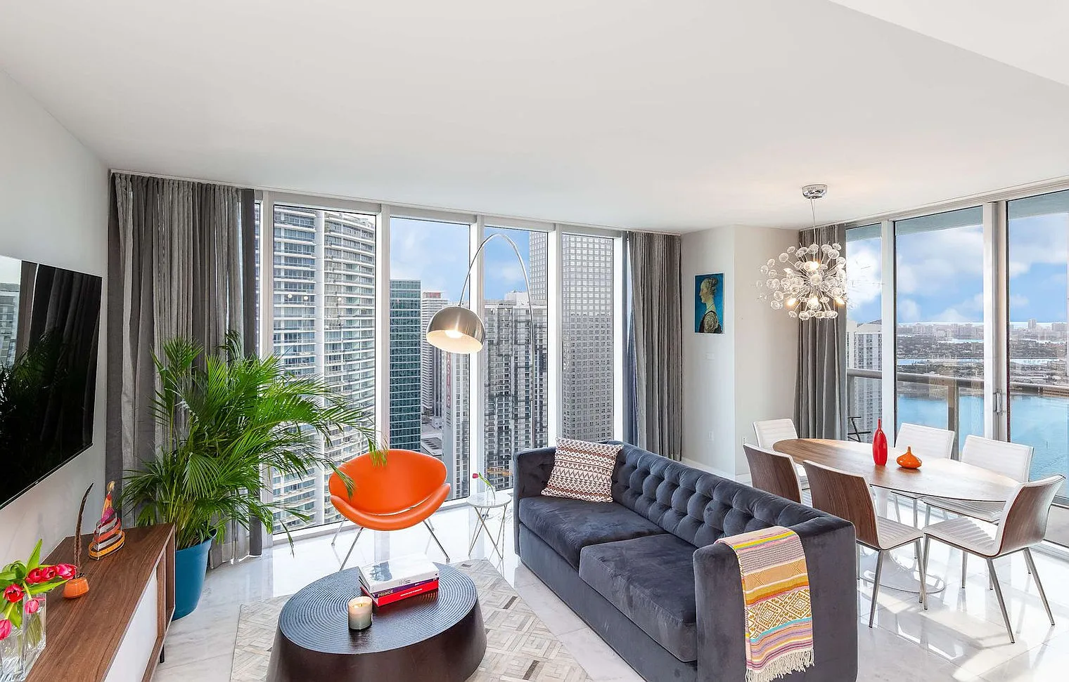 2 bed, 2.0 bath, 1377 sqft, $5,163 — Photo 1