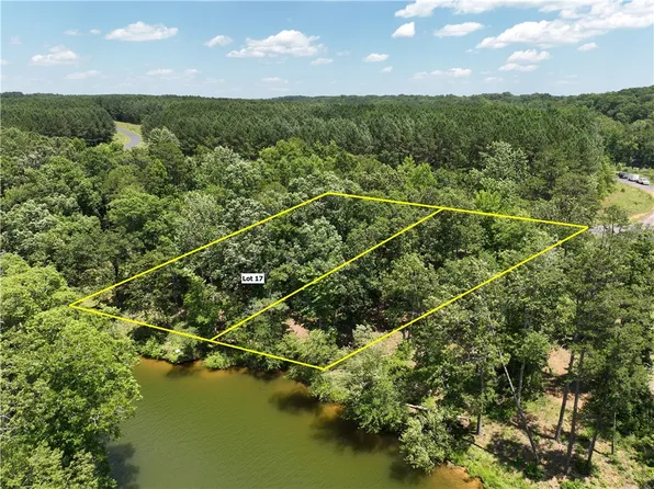 34 Creek Point Dr, Abbeville, SC 29620