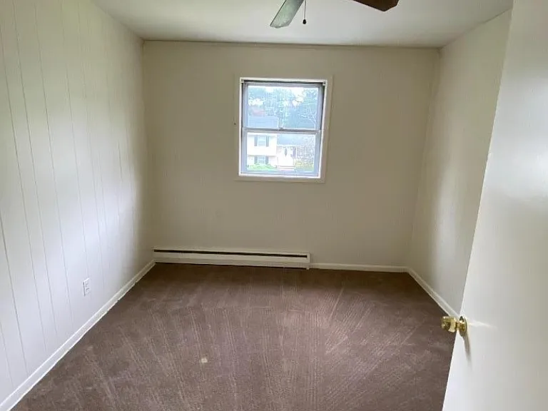 721 Lawrence Rd — Photo 14