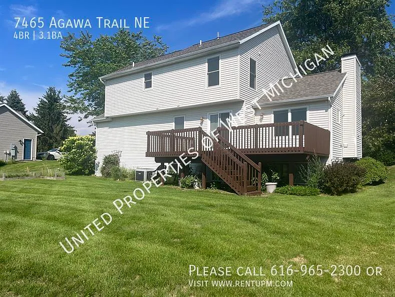 Available Now | 4 Bedroom 3.5 Bath Single Family Home in Rockford | Kitchen Island With Wine Rack... — Photo 3