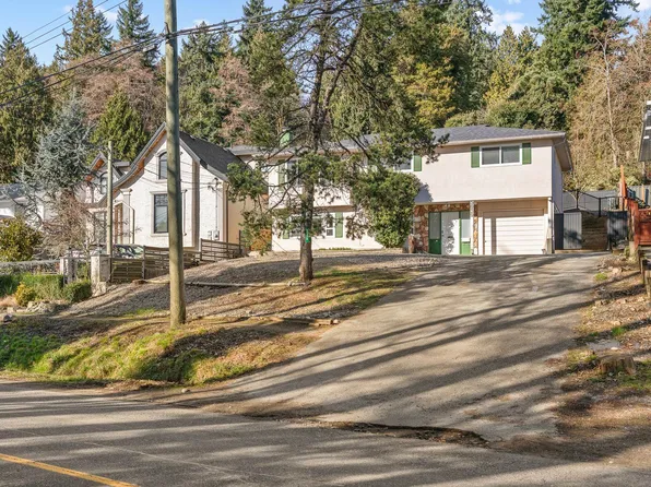 5039 Marine Dr, Burnaby, BC V5J 3G5