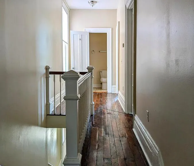 113 W Clay St #B — Photo 9