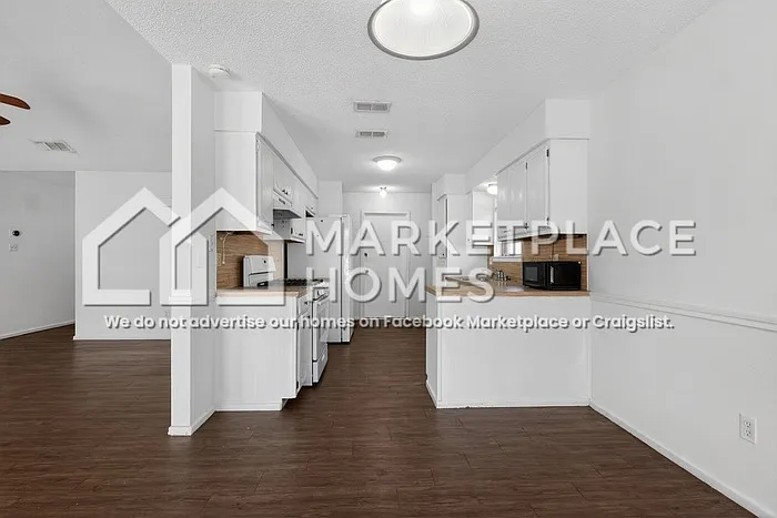 5202 Ric Dr — Photo 6
