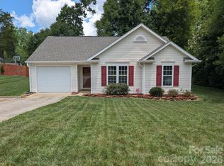 704 Gum Branch Rd, Charlotte, NC 28214