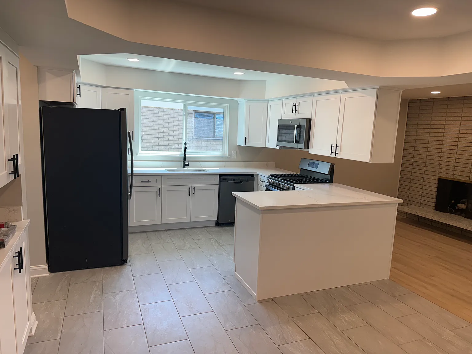 35223 Mustang Dr — Photo 4