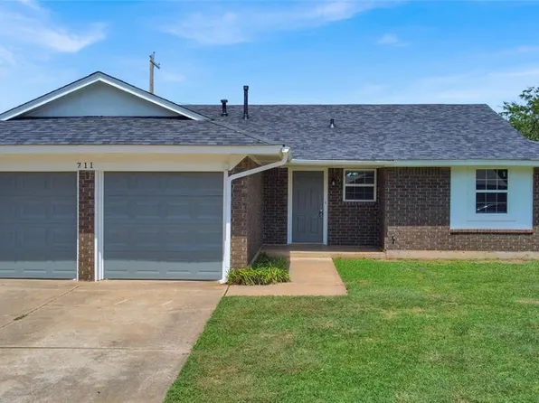 711 W 7th St, Edmond, OK 73003