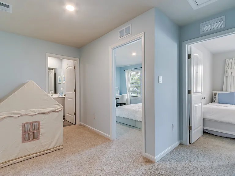 9224 Greenway Trl — Photo 37