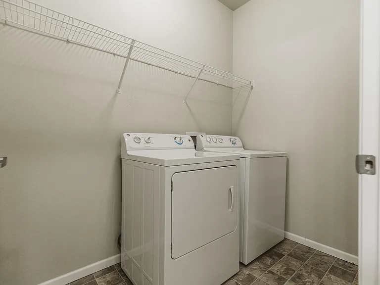 Crystal Creek — Photo 15