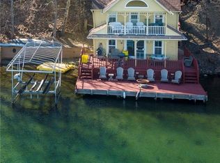 12990 W Lake Rd, Hammondsport, NY 14840