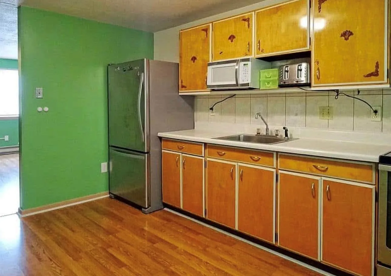 2 bed, 715 sqft, $1,700 — Photo 3