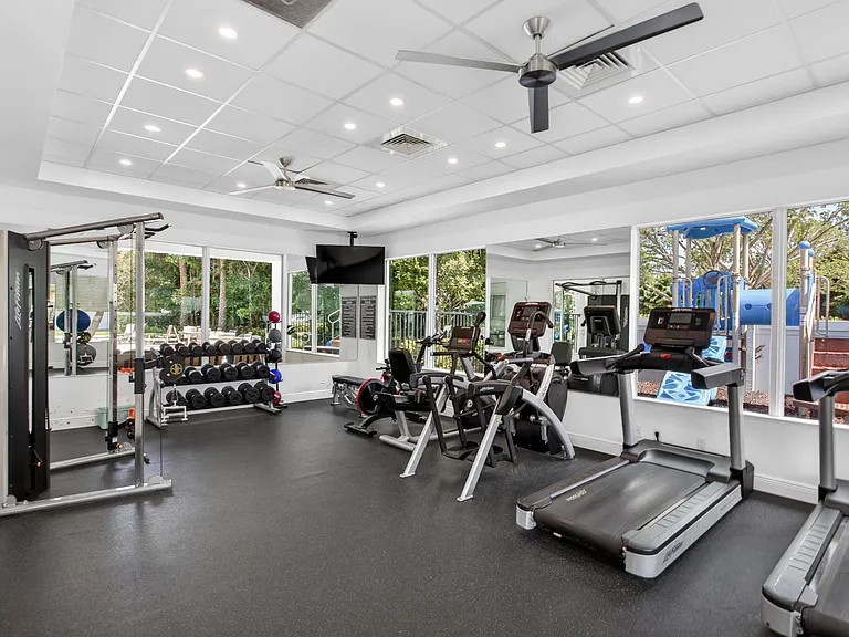 1835 Sandpiper Pointe Pl — Photo 31