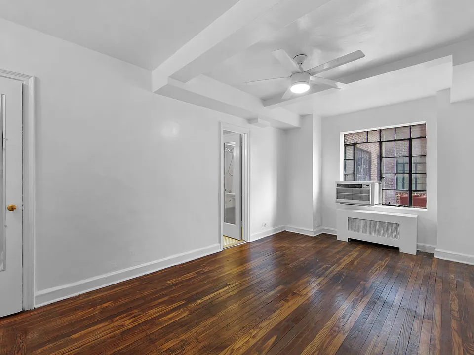 5 Tudor City Pl #1706