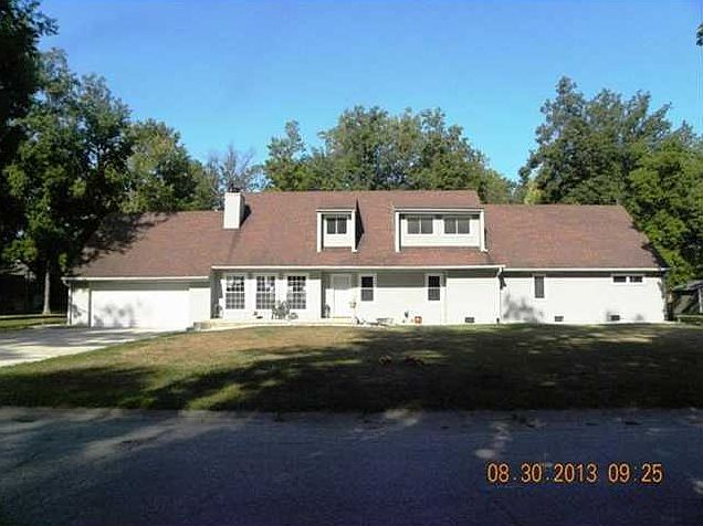 1st image of 7901 N Tanglewood Ln