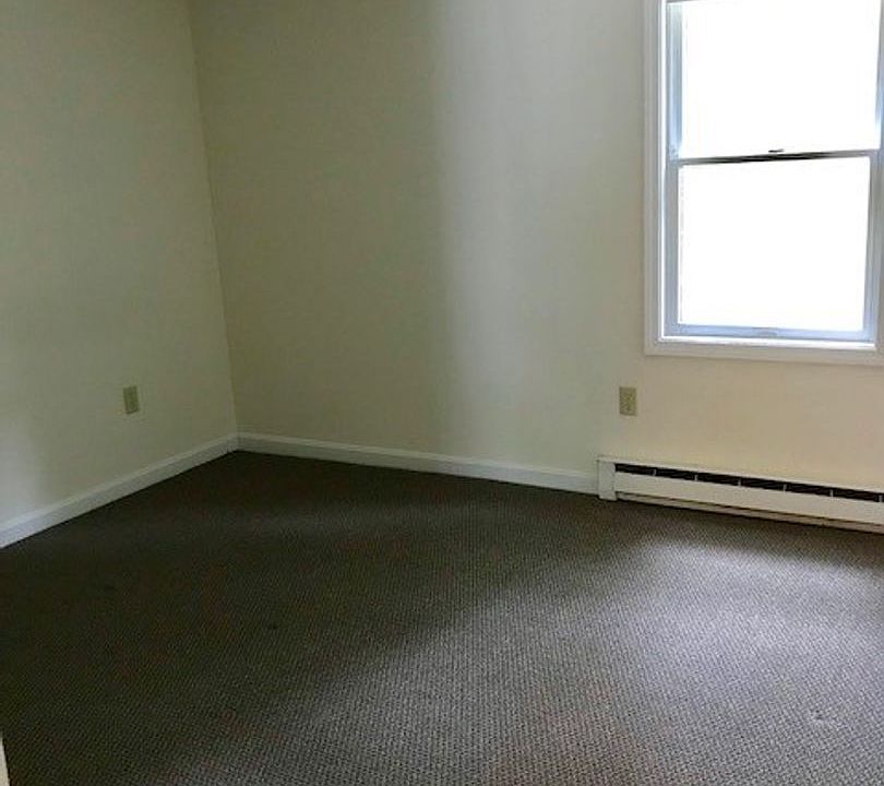1st image of 2J Salmon St #35