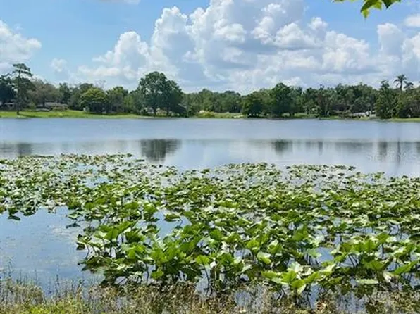 524 Queens Mirror Cir, Casselberry, FL 32707