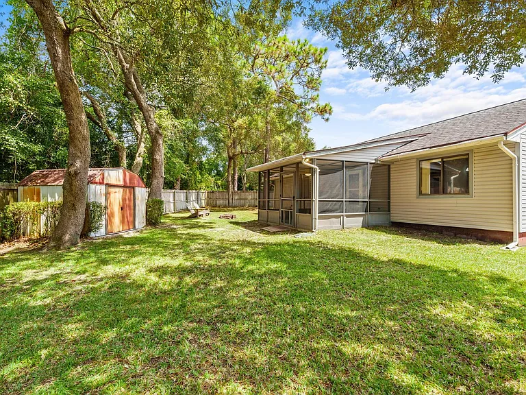 339 Evergreen Ave — Photo 26